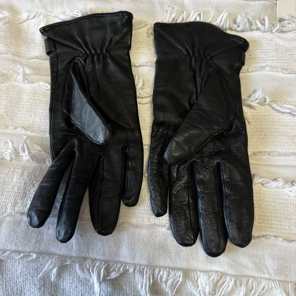 Michael Kors Black Leather Gloves with Silver Logo - Picture 2 of 4